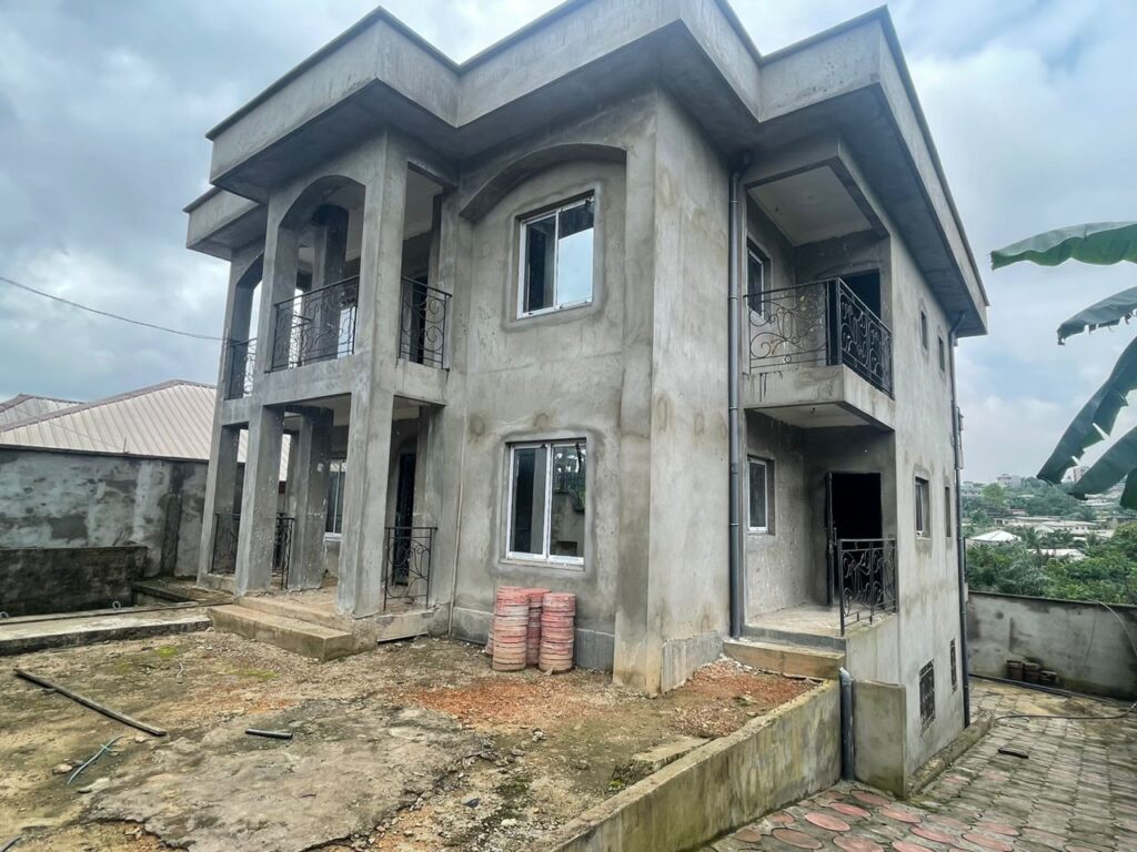 Duplex à vendre à Douala PK17
